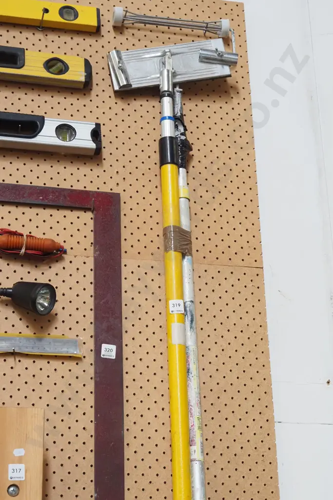 extending sanding pole paint roller pole Image 1++