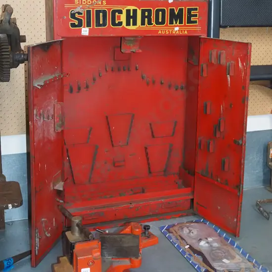 Sidchrome 2 door wall mounted tool chest H910 W615 D190