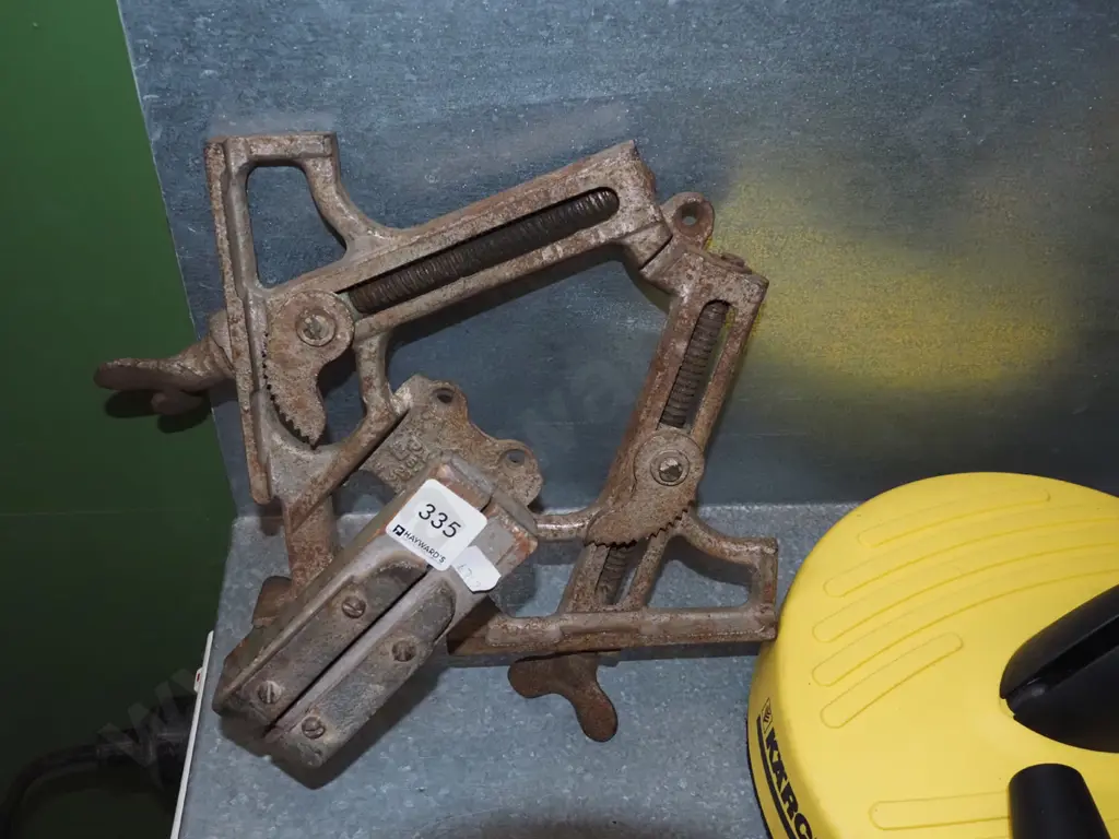 vintage cast metal mitre saw plank Image 1++