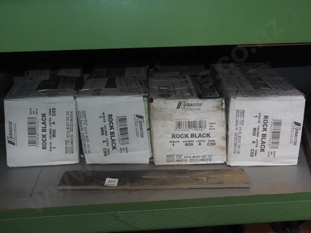 4x packets of black faux stone ceramic tiles Image 1++