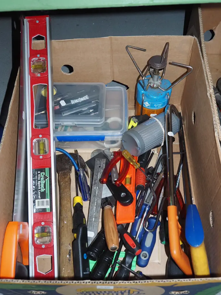 box; hammer, builders level etc Image 1++