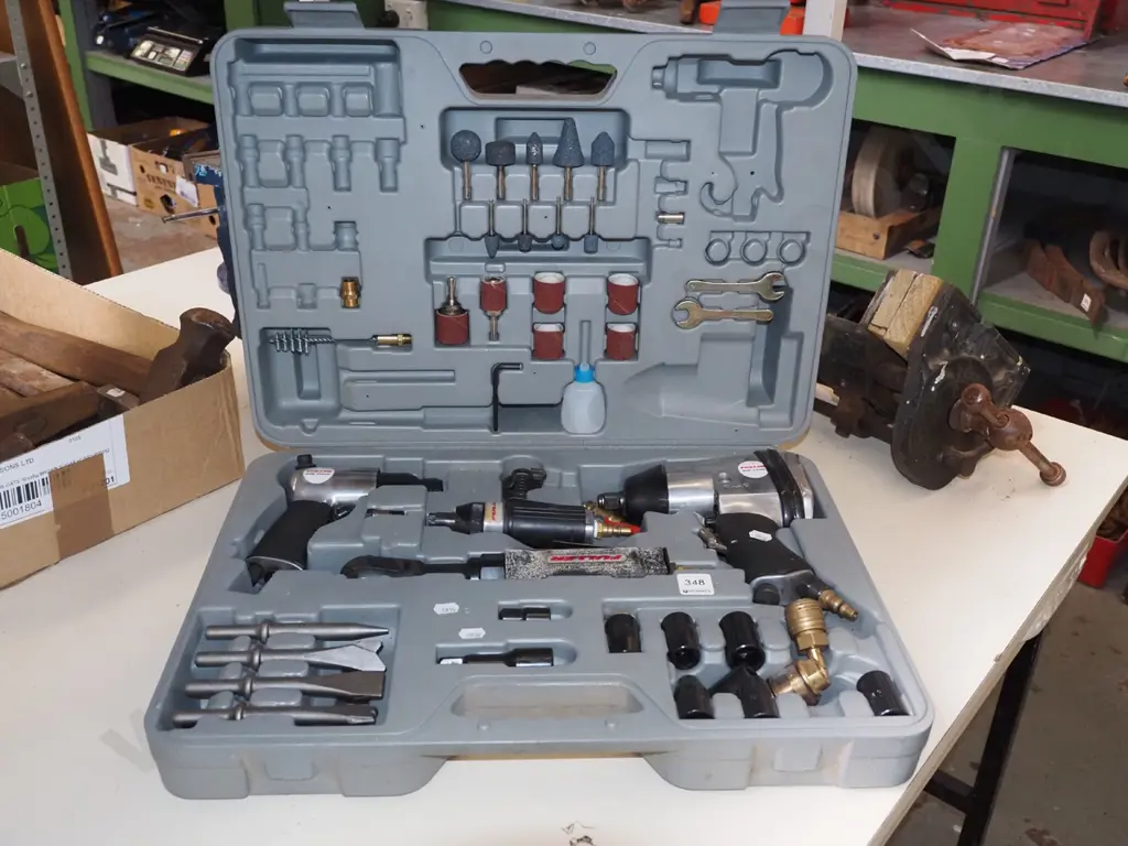 Fuller air powered tool set - missing some components Image 1++