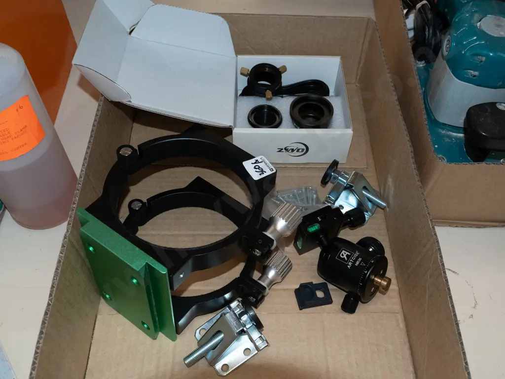 130mm astronomical telescope rings, Artcise tripod ballend, etc Image 1++
