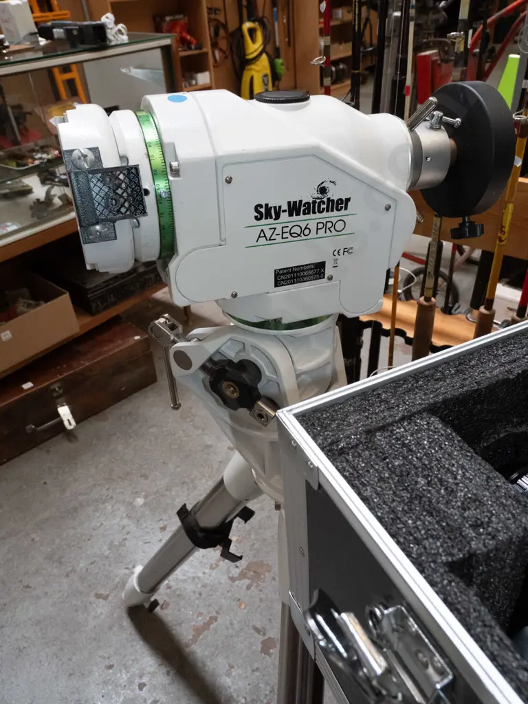 Sky-Watcher Esprit 100ED astronomical telescope with AZ-EQ6 Pro mount tripod, carry case and 2 boxes of accessories Image 1++