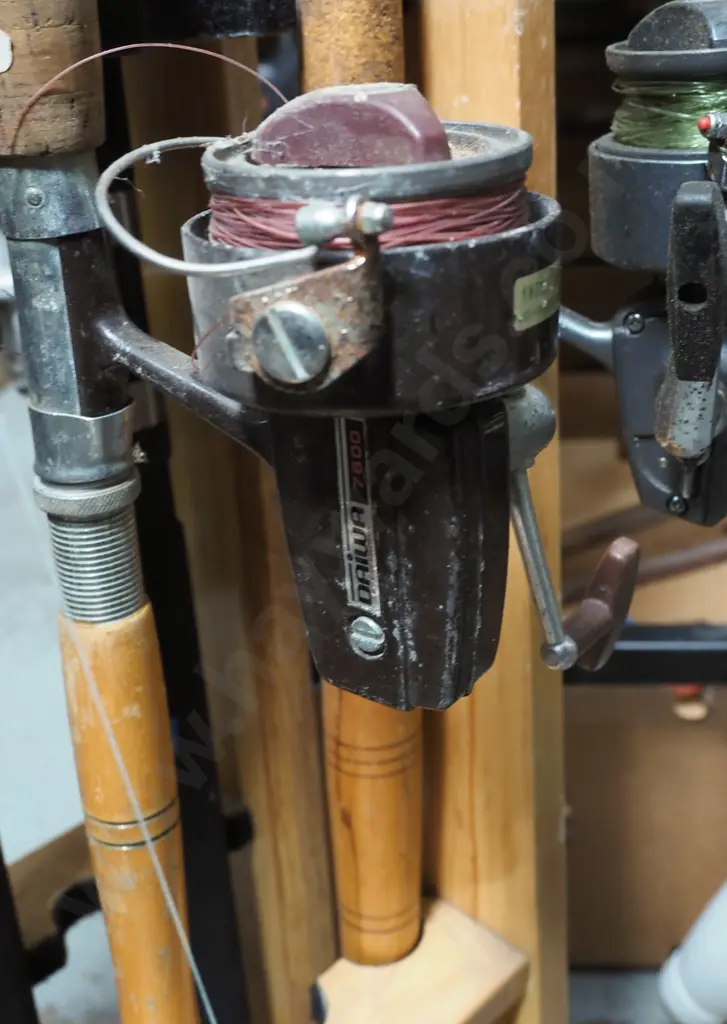 2x fishing rods and reels - red dots Image 1++