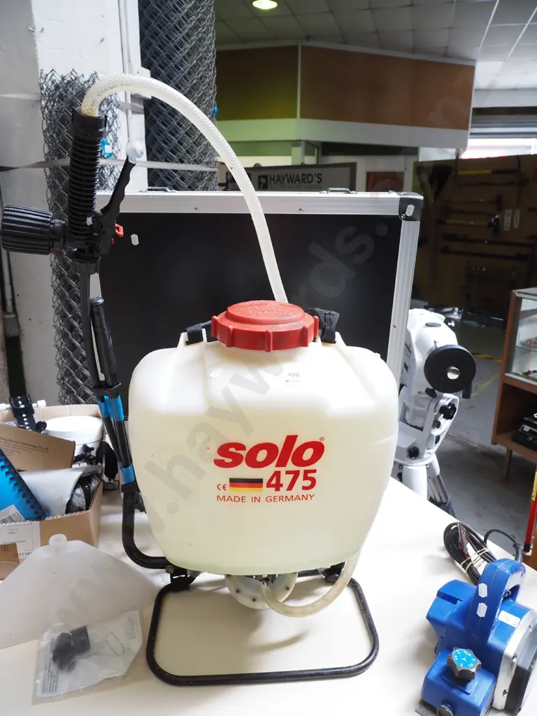 Solo backpack sprayer Image 1++