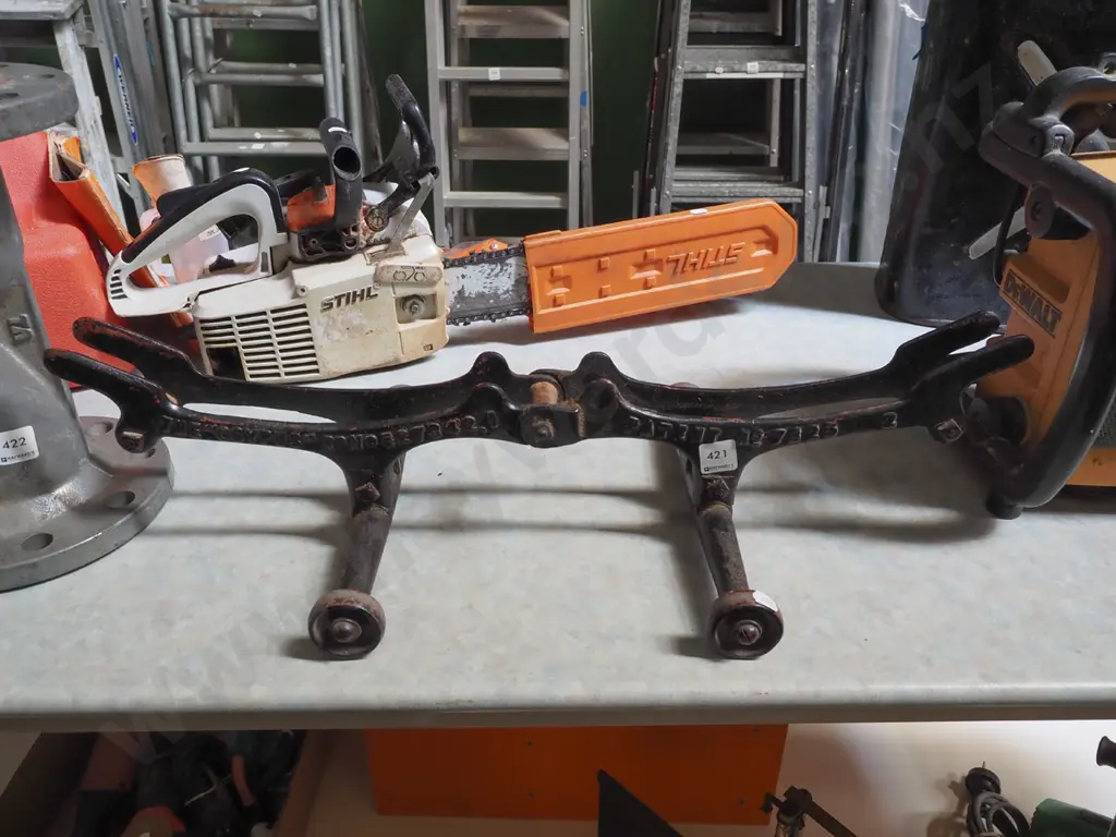 vintage bike stand Image 1++