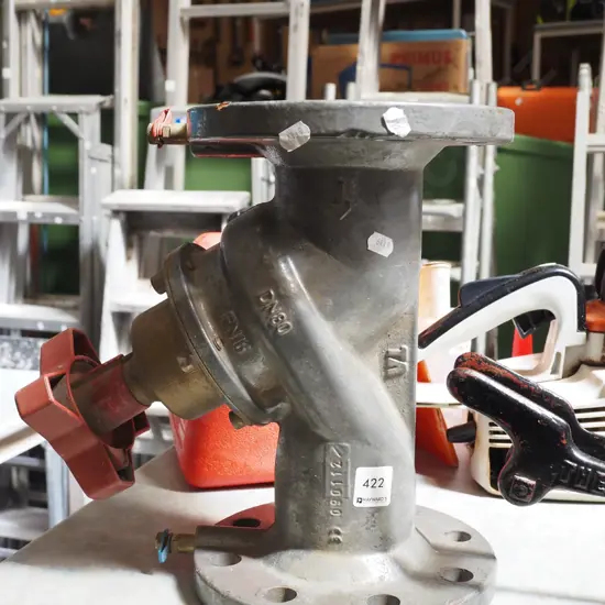 heavy duty cast metal and brass water valve Diam305