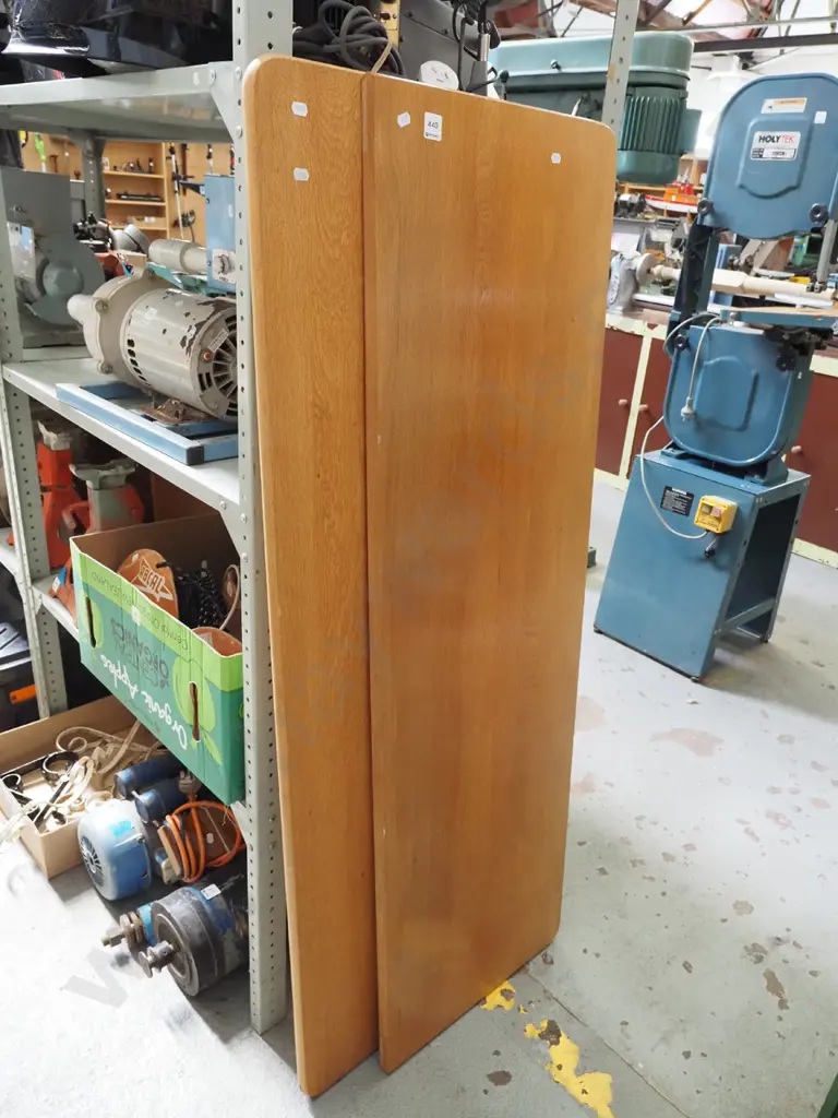 2x pieces of solid oak Largest K1390 W550 Image 1++