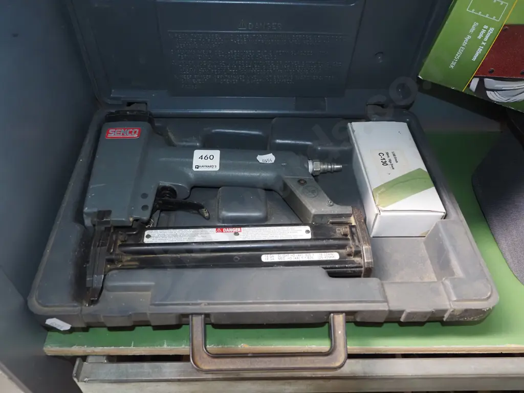 Senco air powered staple gun Image 1++