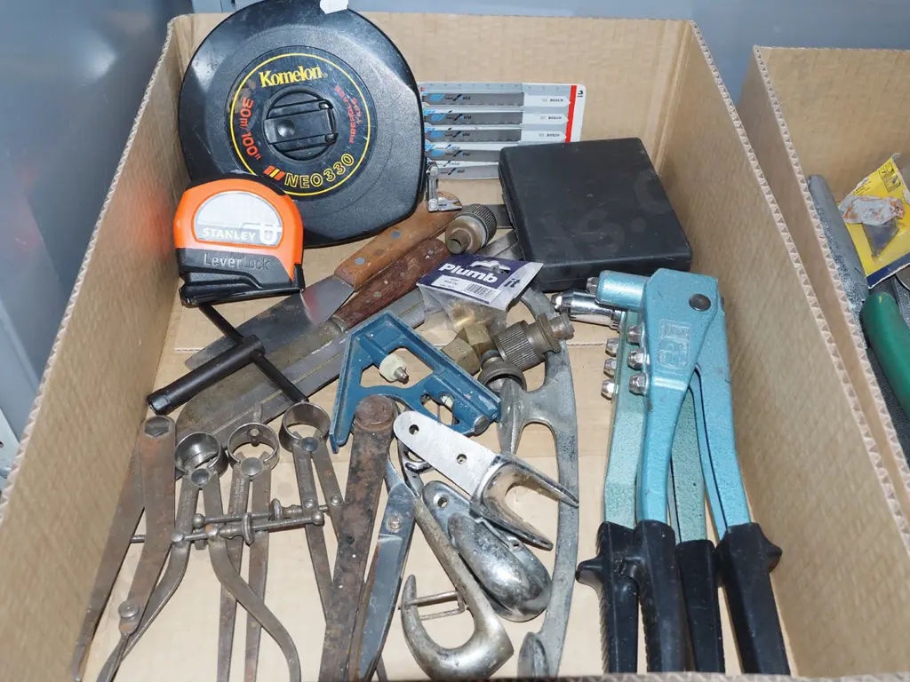 box; pop riveters, tape measures etc Image 1++