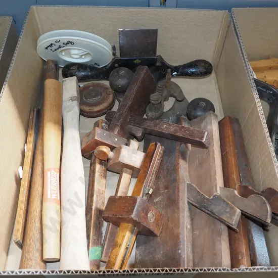 box; plunge plane, moulding planes, hammer handles etc