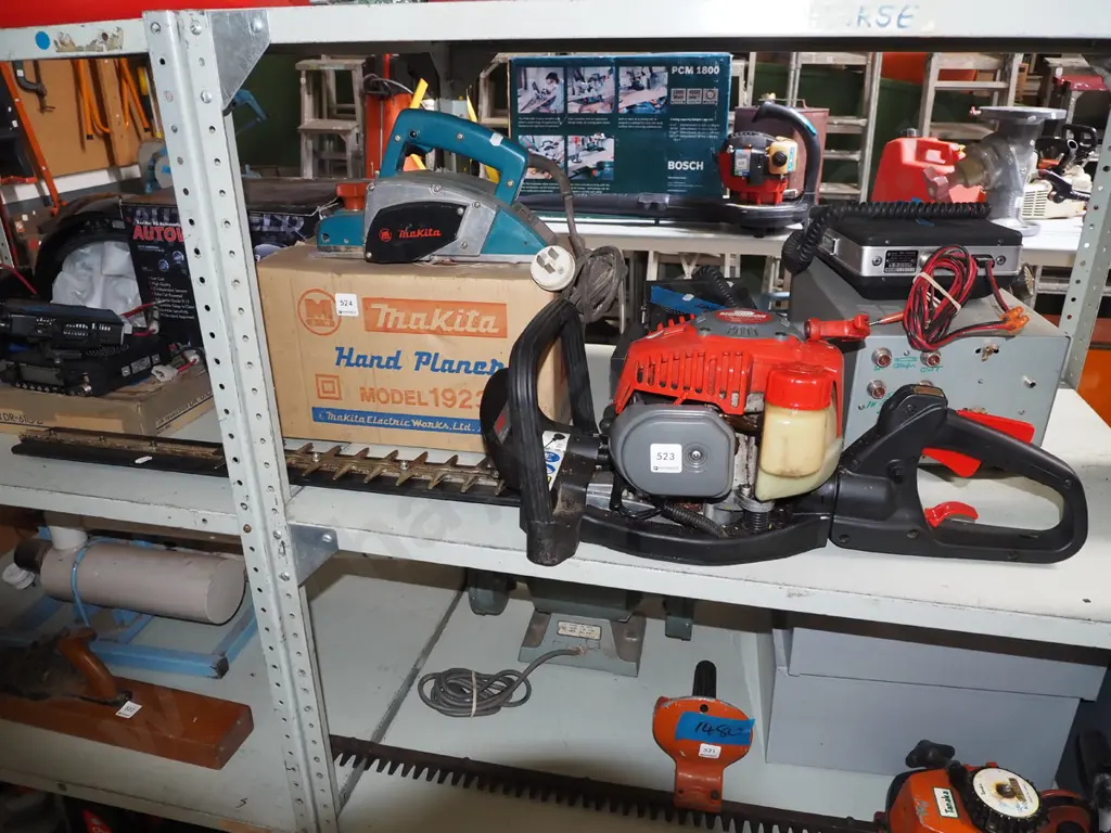 Morrison 2 stroke hedge trimmers Image 1++