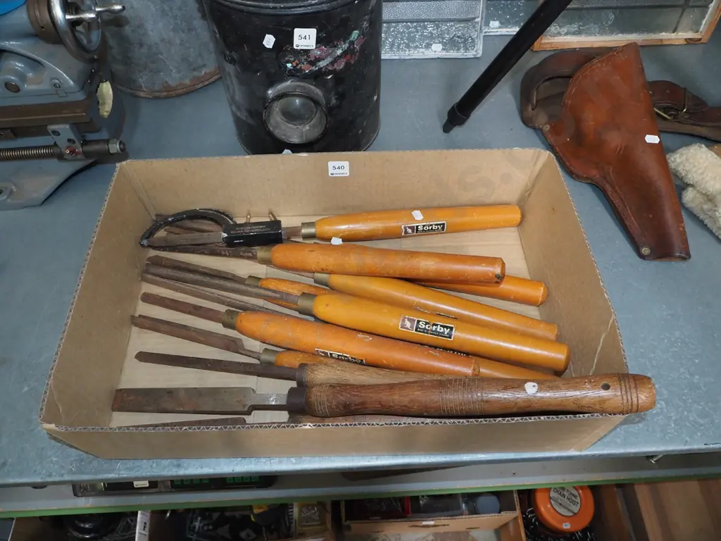 box of lathe chisels Image 1++
