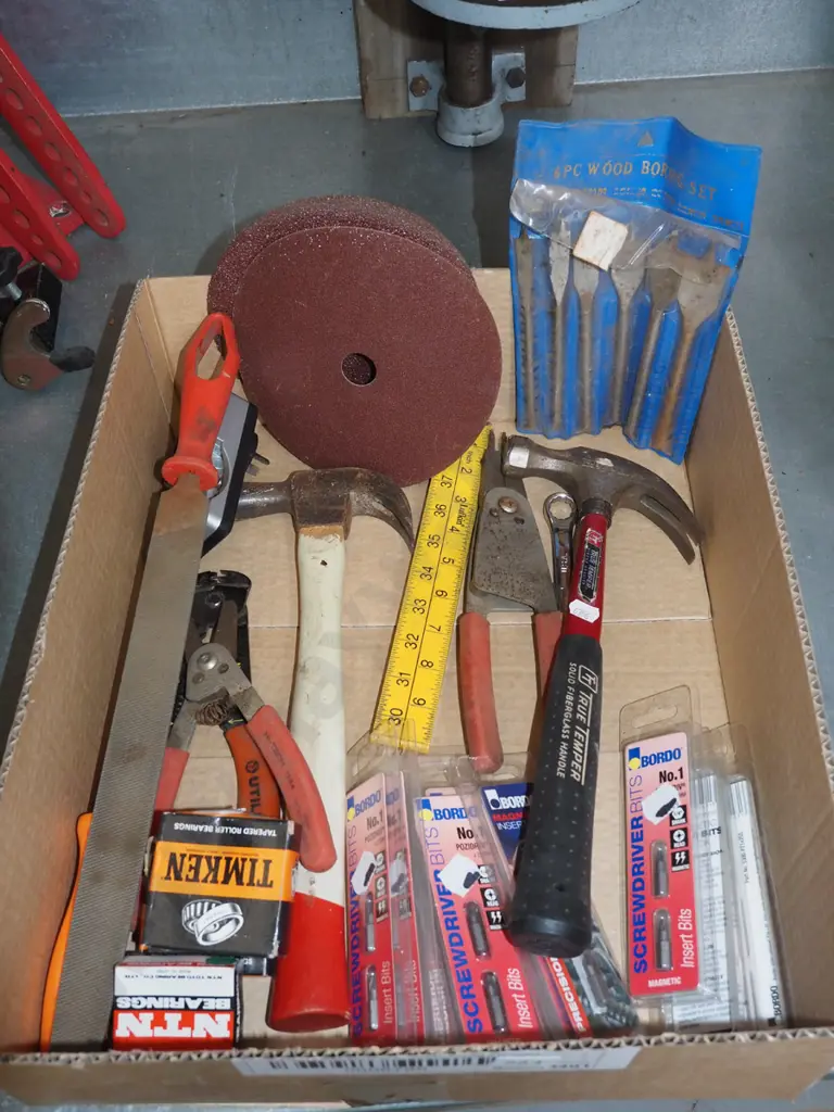 box; screwdriver bits, hammer, builder's square etc Image 1++