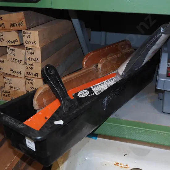 wallpaper trough and accessories