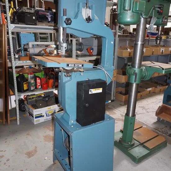 Holy Tek band saw - some rust to tray, missing some pieces