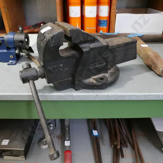 Record 8 engineers vice