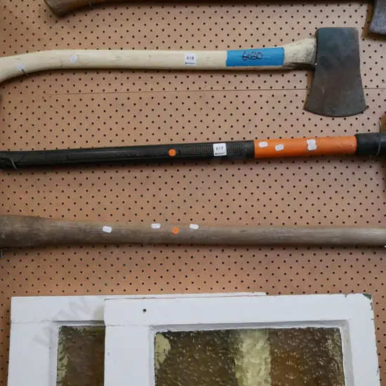 pick axe, sledge hammer - orange dots