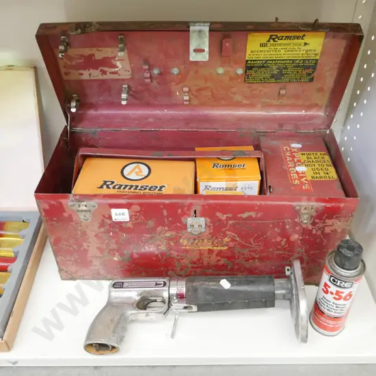 ramset gun, tool case
