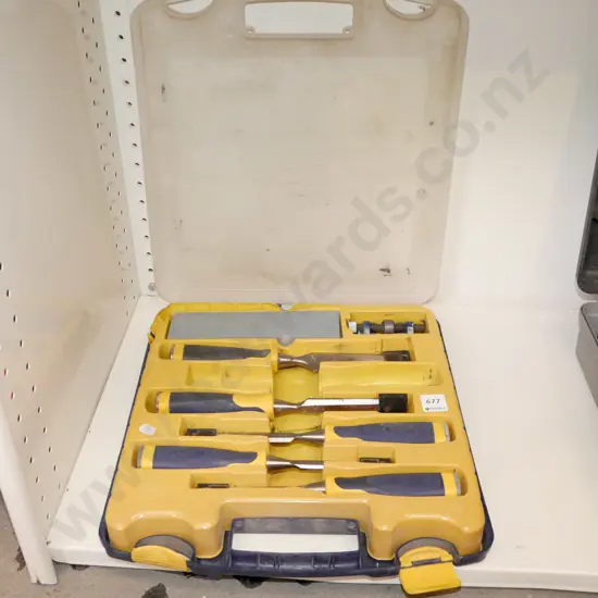 Irwin chisel set with sharpening stone - missing 1 chisel