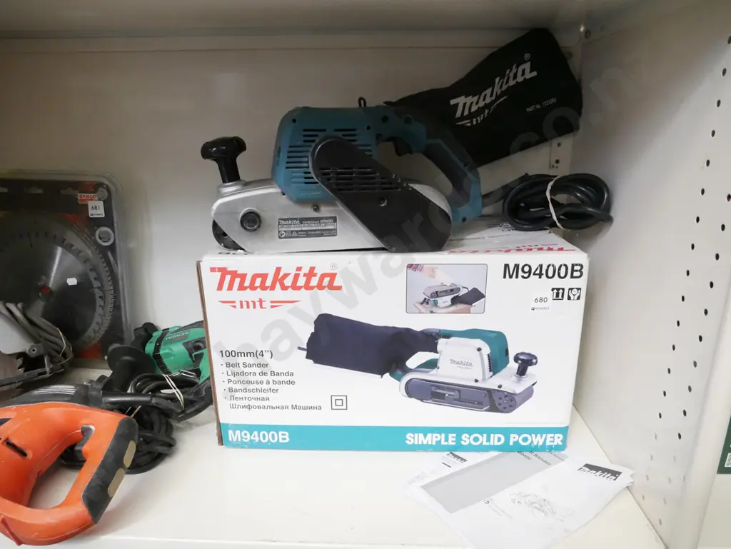 Makita belt sander with original box Image 1++