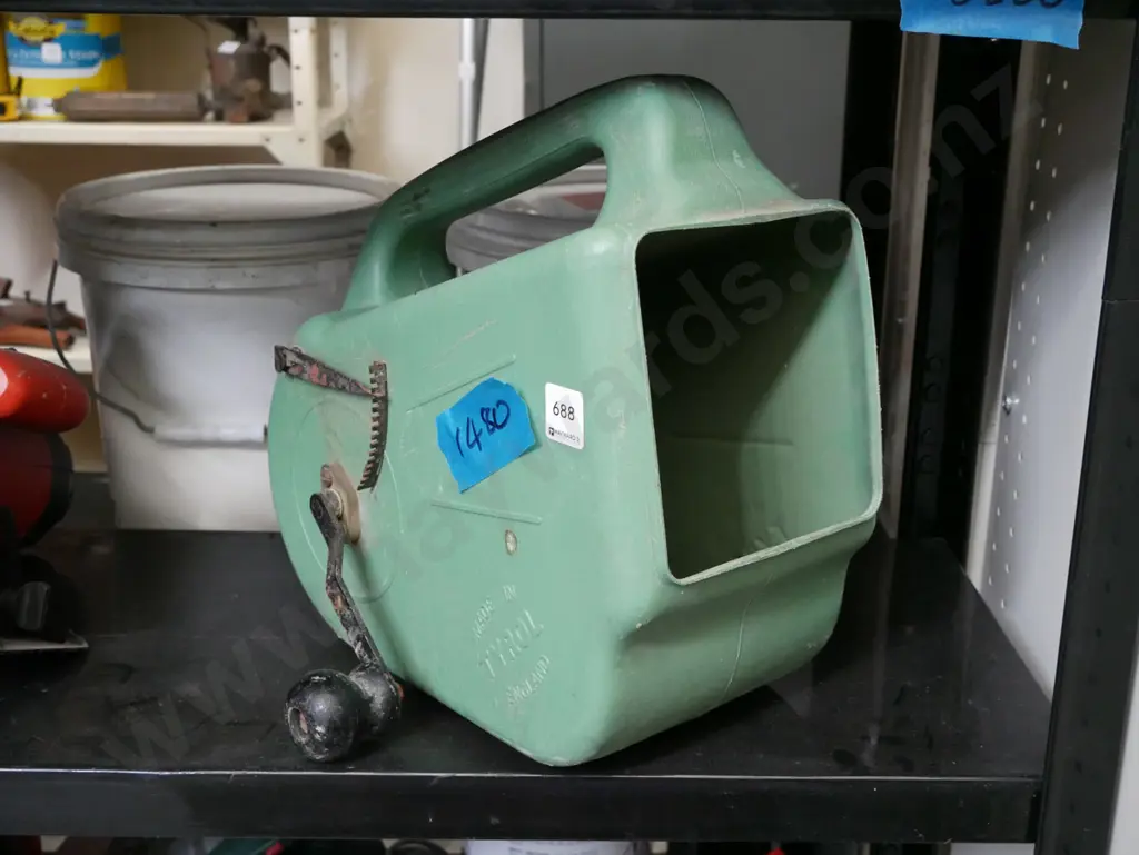 Concrete splatter gun Image 1++