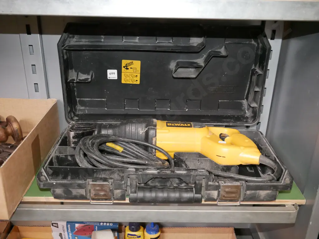 Dewalt reciprocating saw in case Image 1++