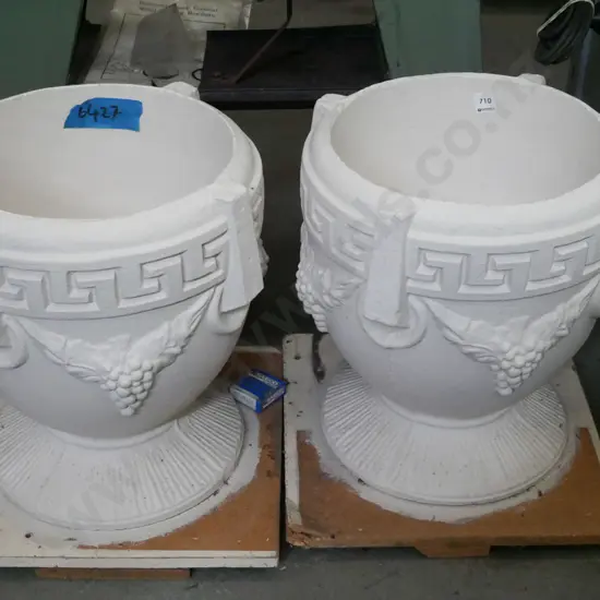 2x as new concrete garden urns H425 
