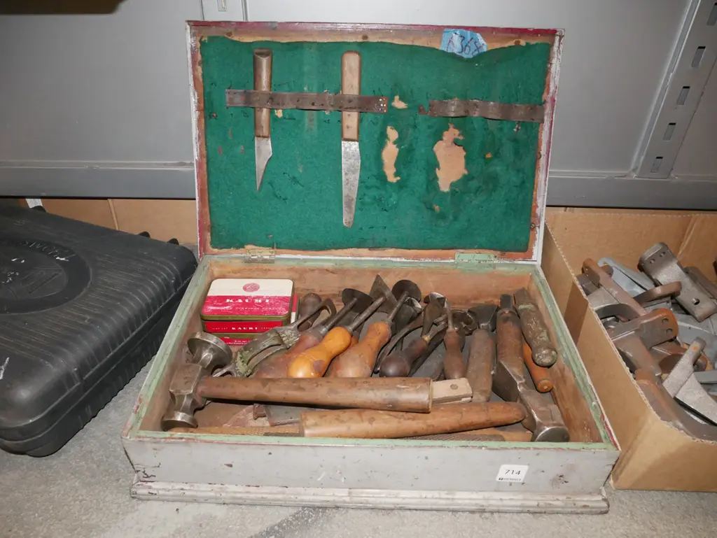 vintage tool box and various tools etc Image 1++
