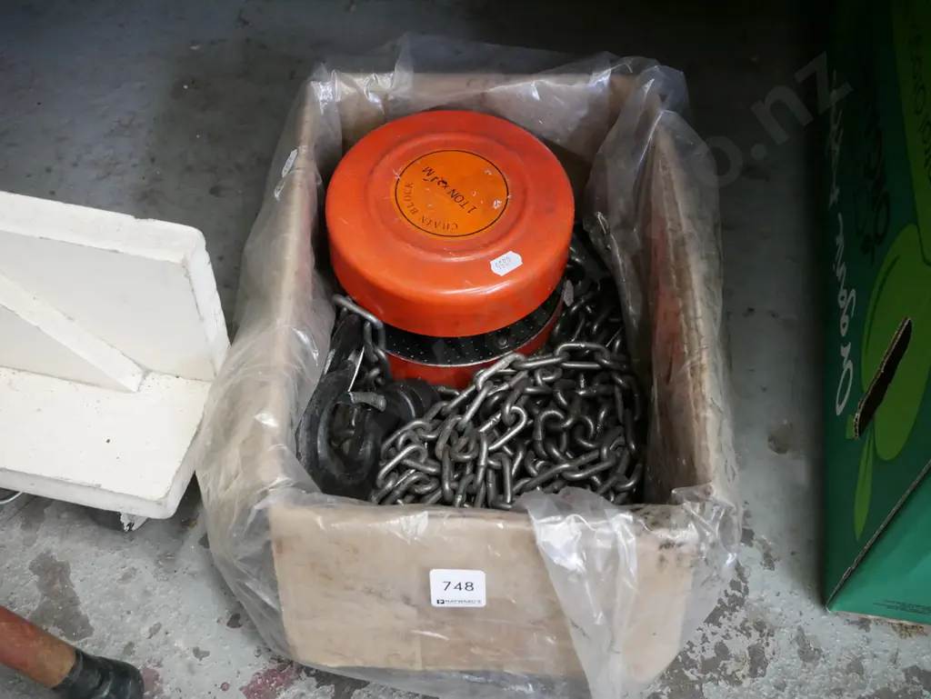 1 tonne block and tackle Image 1++