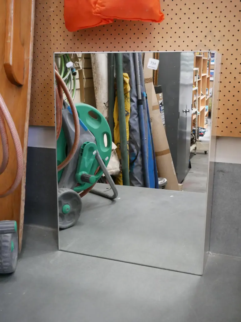 mirrored door wall mounted medicine cabinet H600 W440 Image 1++