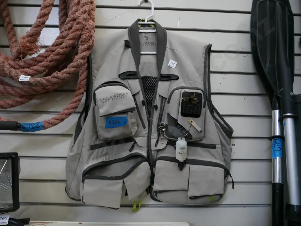River Works fishing vest with accessories Image 1++