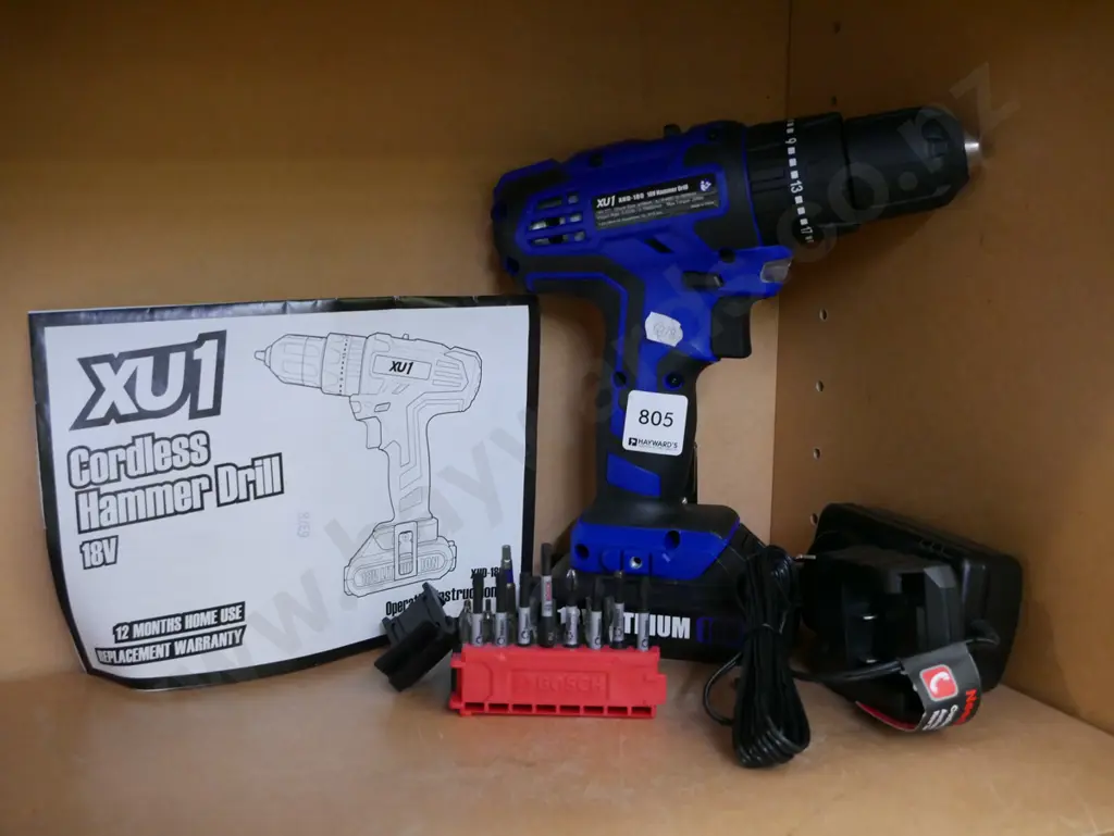 XU1 cordless drill - 1 battery - battery in office Image 1++