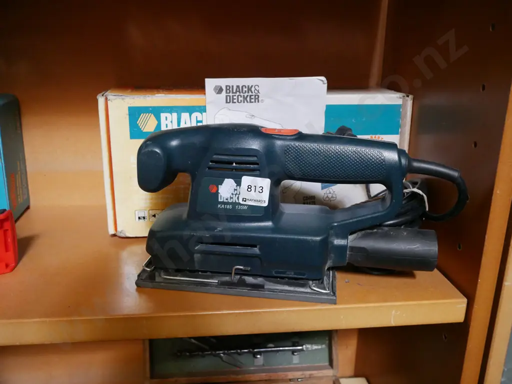 Black & Decker orbital sander Image 1++
