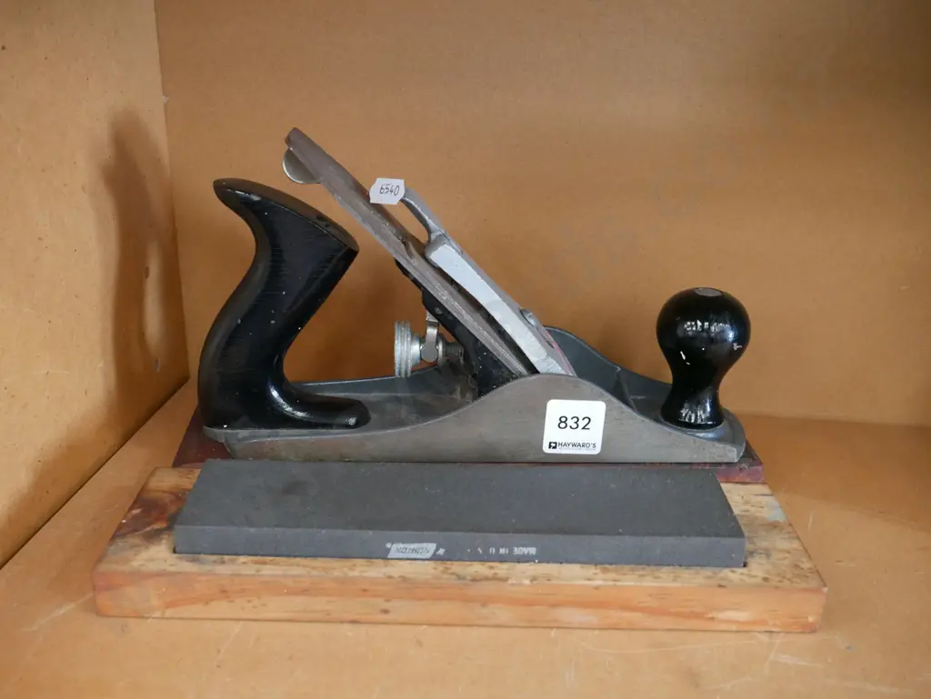Stanley handyman plane, sharpening stone Image 1++