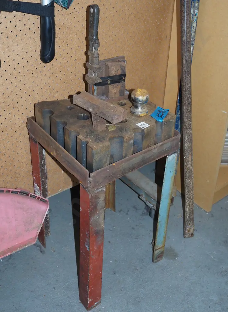 blacksmith swale and various accessories Image 1++