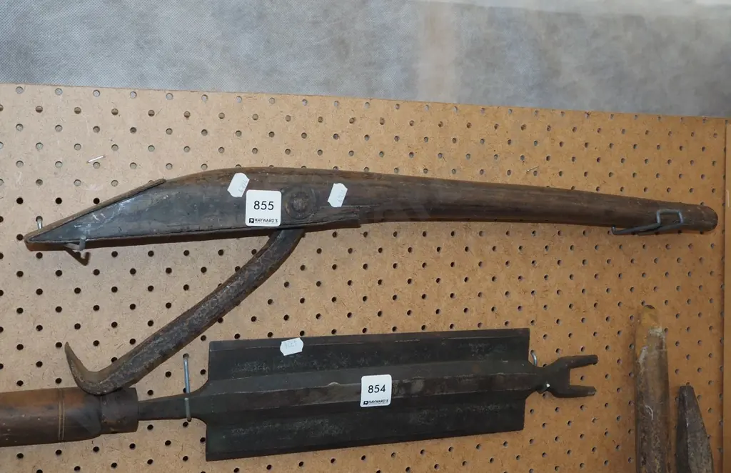 short handled vintage cant hook Image 1++