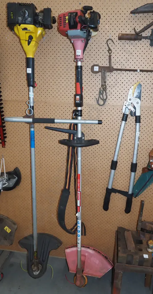 Morrison 2 stroke line trimmer Image 1++