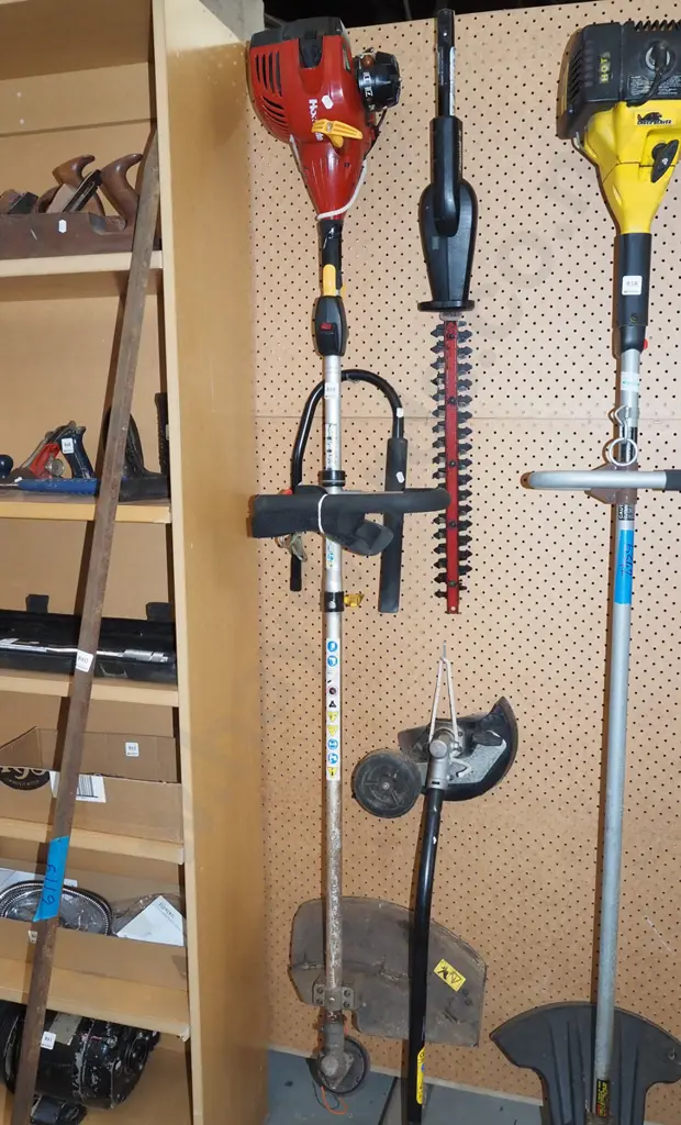 Homelite multi tool with hedge trimmer attachment, lawn edge cutter Image 1++