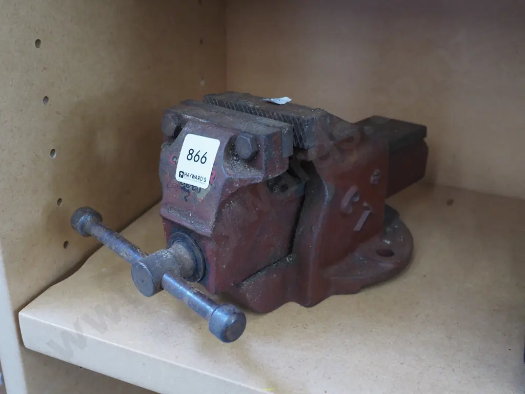 small engineer's vice Image 1++