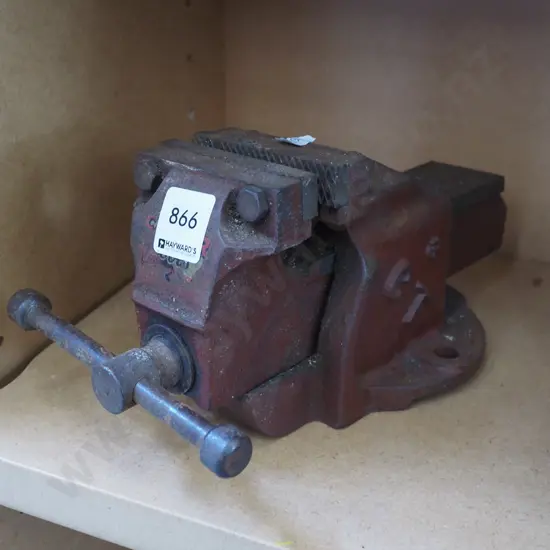 small engineer's vice