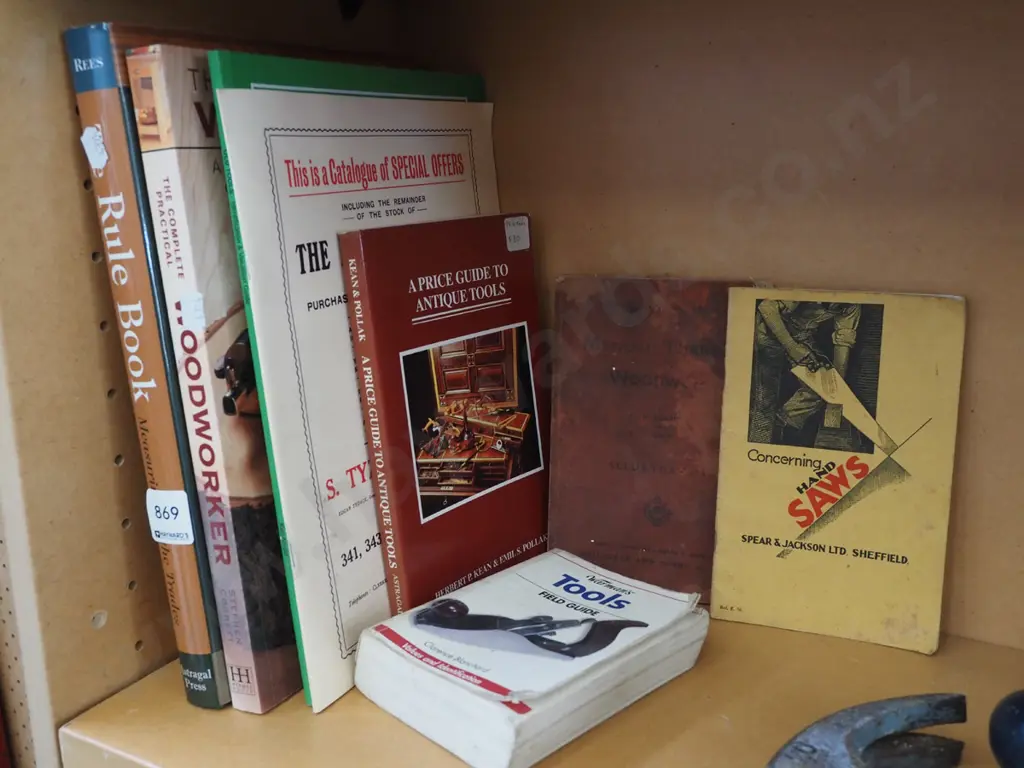 various tool books Image 1++