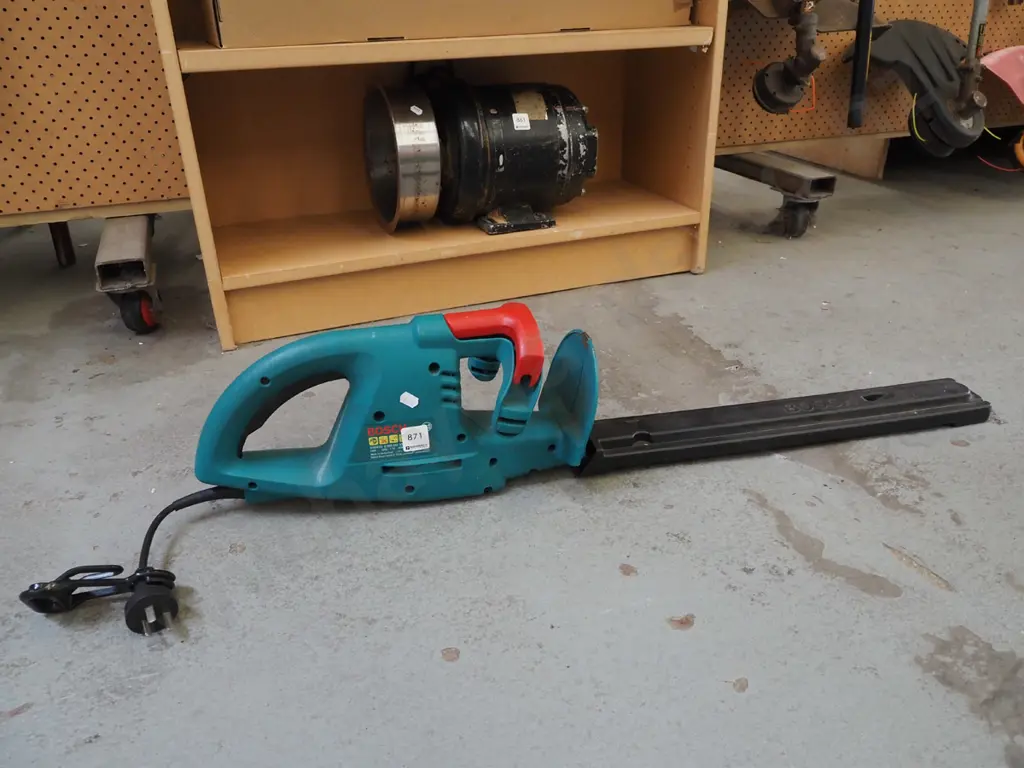 Bosch corded hedge trimmers Image 1++