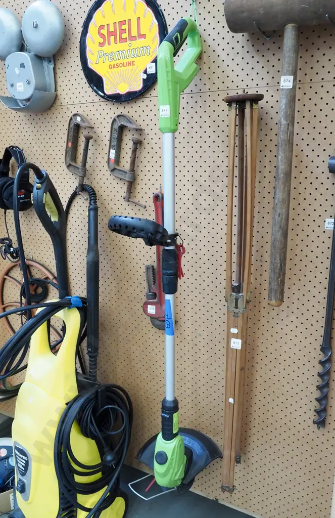 Trade Tested battery powered line trimmer - no battery Image 1++