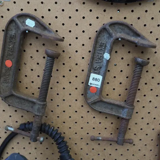 2x rusty G clamps