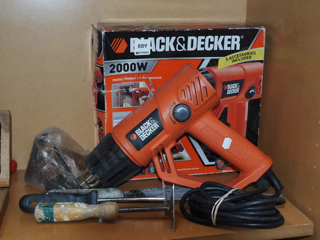 Black & Decker heat gun, 3 scrapers Image 1++