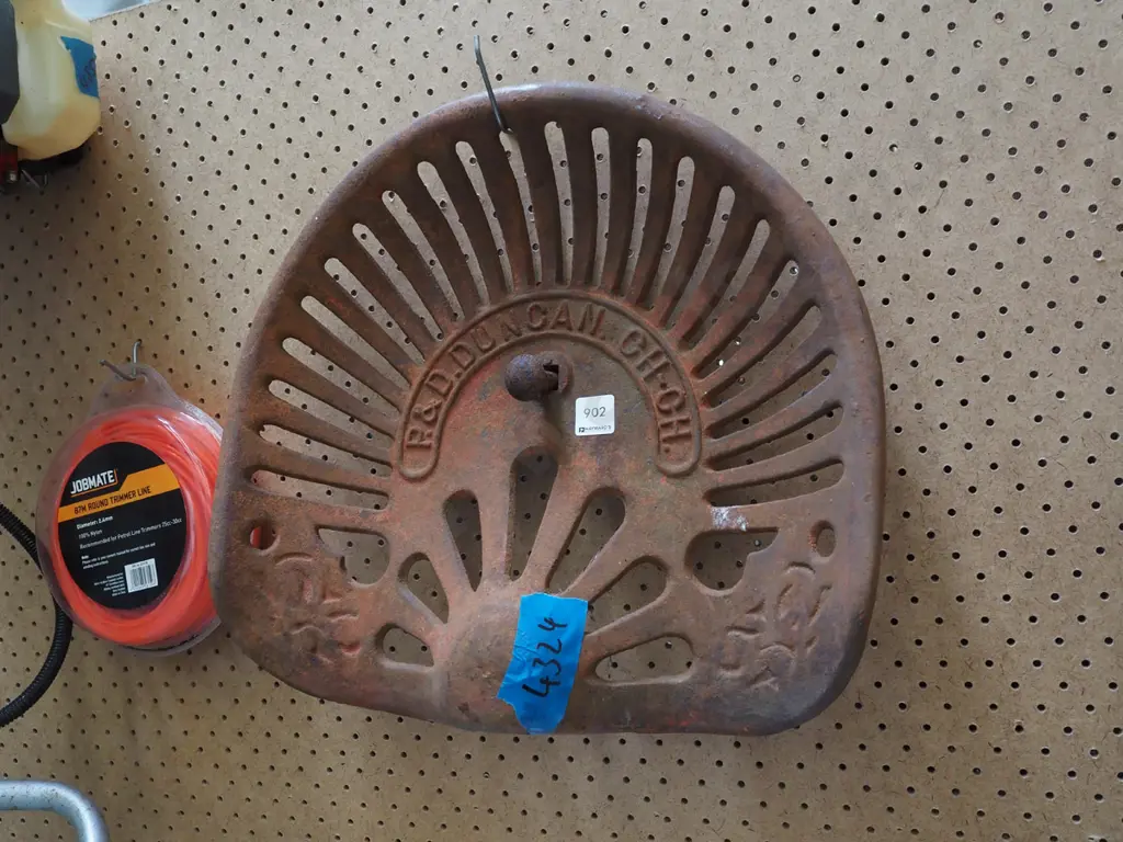 cast iron tractor seat Image 1++
