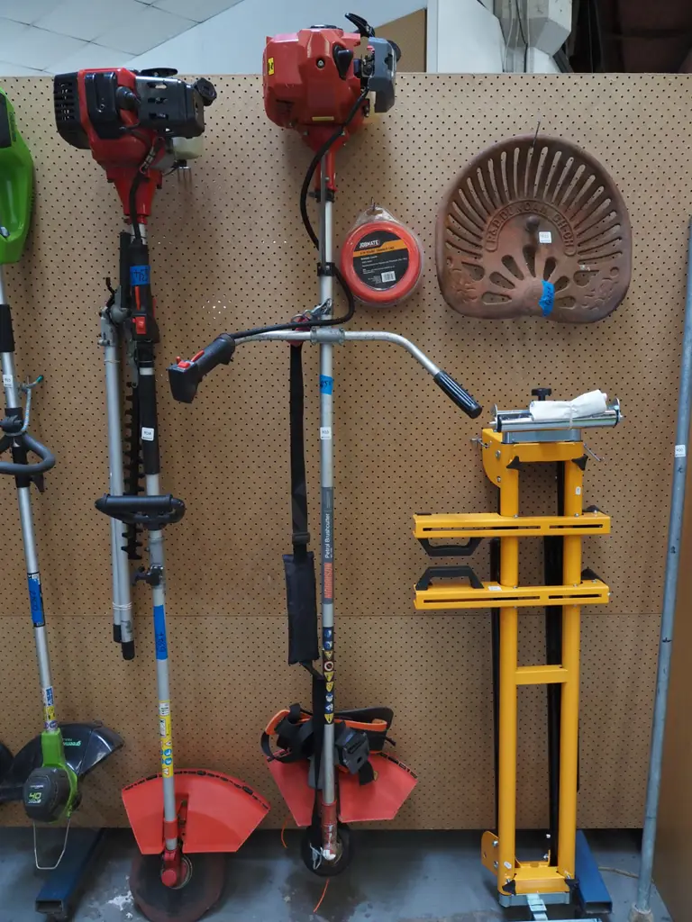 Morrison 2 stroke brush cutter Image 1++