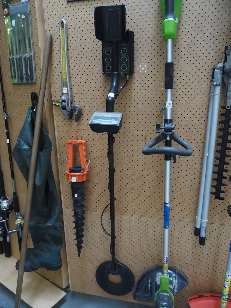 metal detector Image 1++